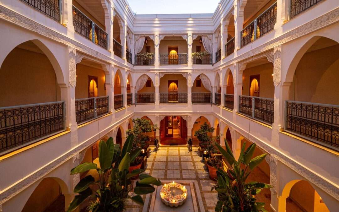 THE ADVANTAGES OF BOOKING DIRECTLY AT THE HOTEL